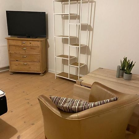 Vaerelse Med Eget Kokken Og Bad Appartement Esbjerg Buitenkant foto