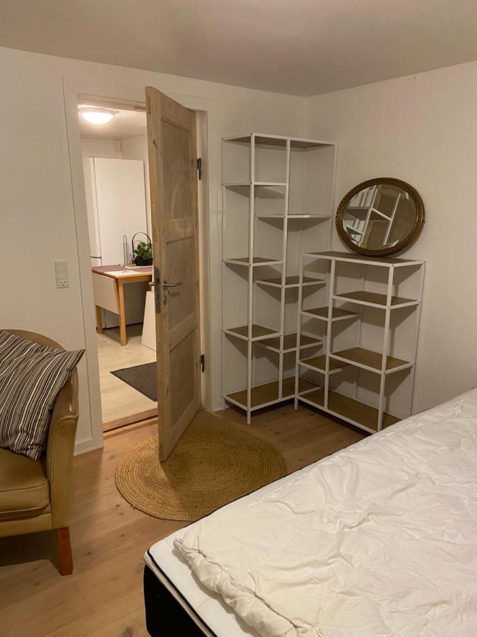 Vaerelse Med Eget Kokken Og Bad Appartement Esbjerg Buitenkant foto